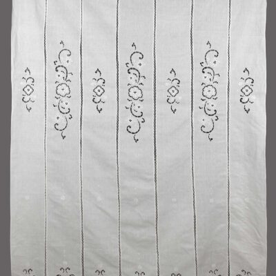 Políptico de cortina hecho a mano tradicional con bordado cortado
