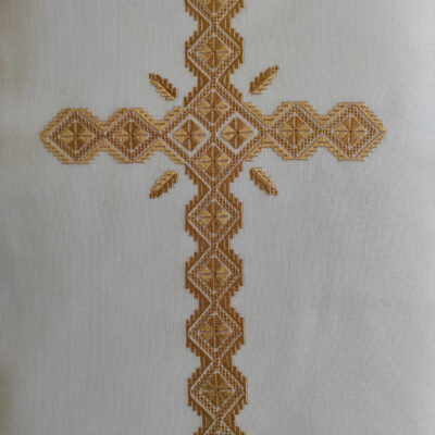 Παραδοσιακός Χειροποίητος Σταυρός με Καρσάνικη Βελονιά (Χρυσό)