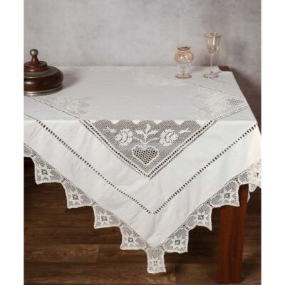 Handmade Figure Tablecloth with Knitted Embroidery and Lace 170 x 320 Beige