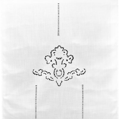 Παραδοσιακή Κουρτίνα με Κοφτό Κέντημα και Αζούρ